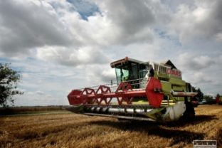 Žatva, farmári, poľnohospodári