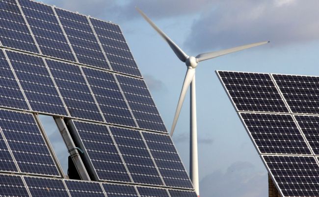 OZE veterná slnečná energia solárny panel turbína