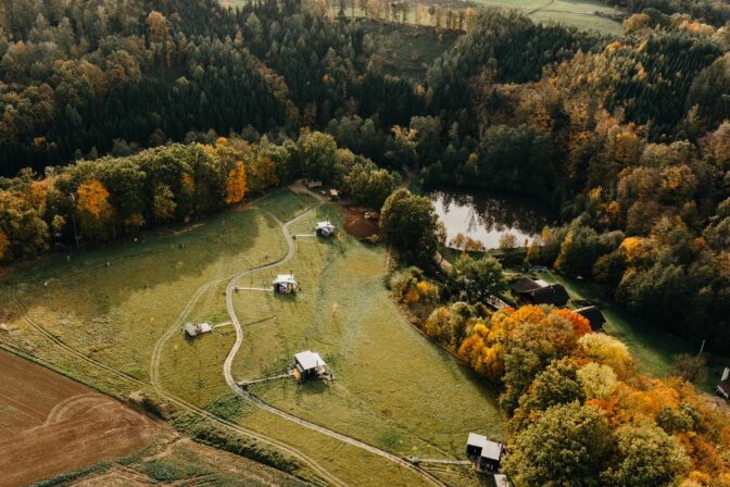 Kempovanie s noblesou: Český glamping ukazuje, ako spojiť prírodu s komfortom hotelov